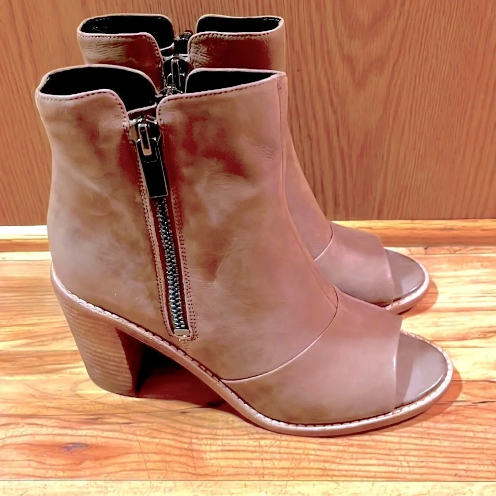 Kenneth Cole brand new